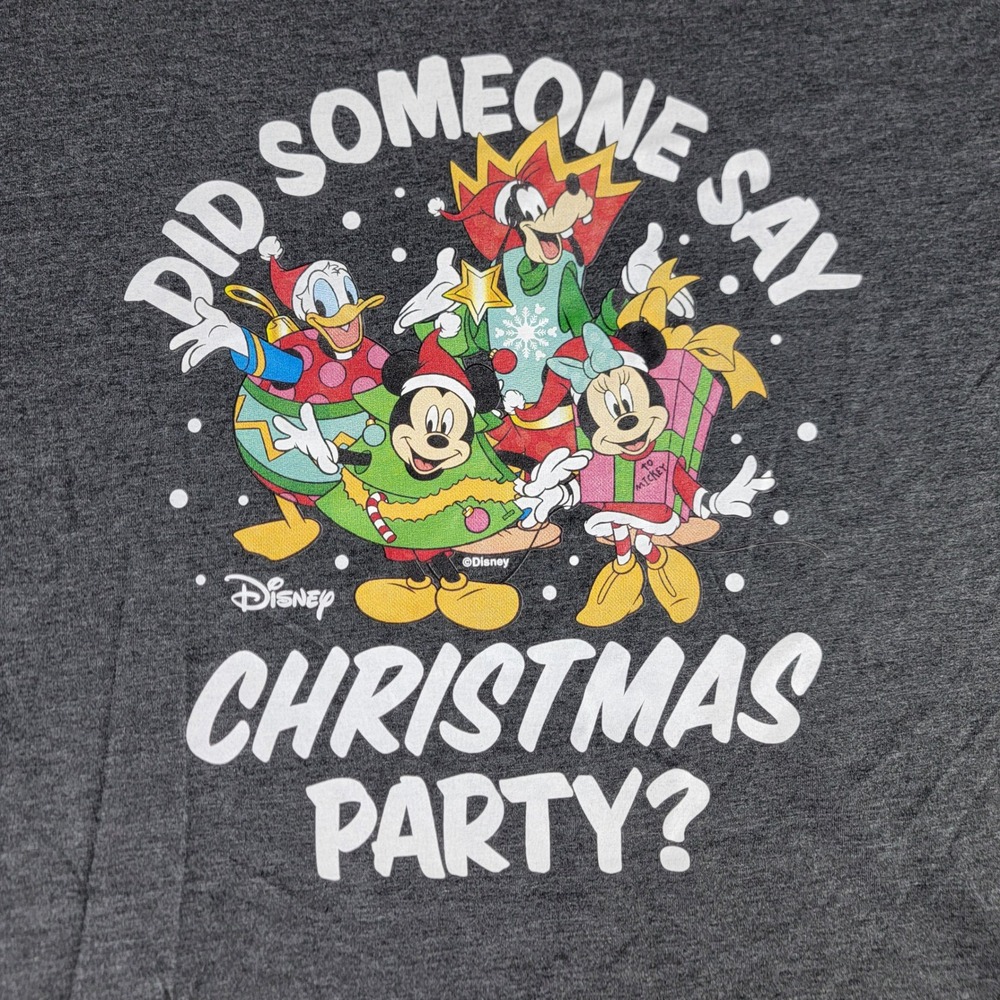 Disney Christmas Party T-Shirt Womens Plus 2XW Mickey Mouse Donald Goofy